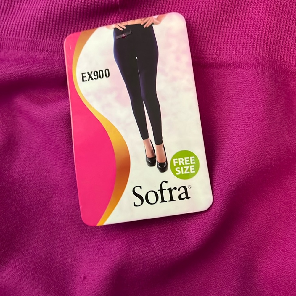 NWT.   Leggings  NWT HOT Pink  Free Size Or One Size Fits Most - Picture 5 of 8